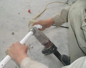 雁峰漏水维修电话